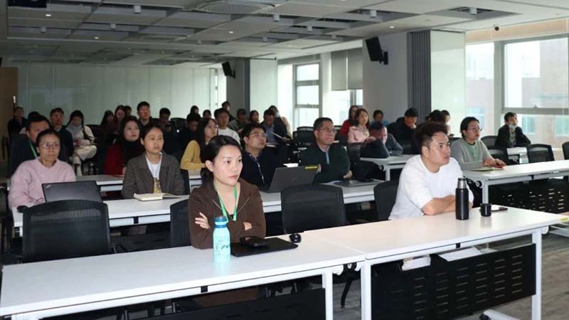 潔特生物“AI賦能”專題培訓(xùn)圓滿舉辦，開啟智能化深化新篇章！